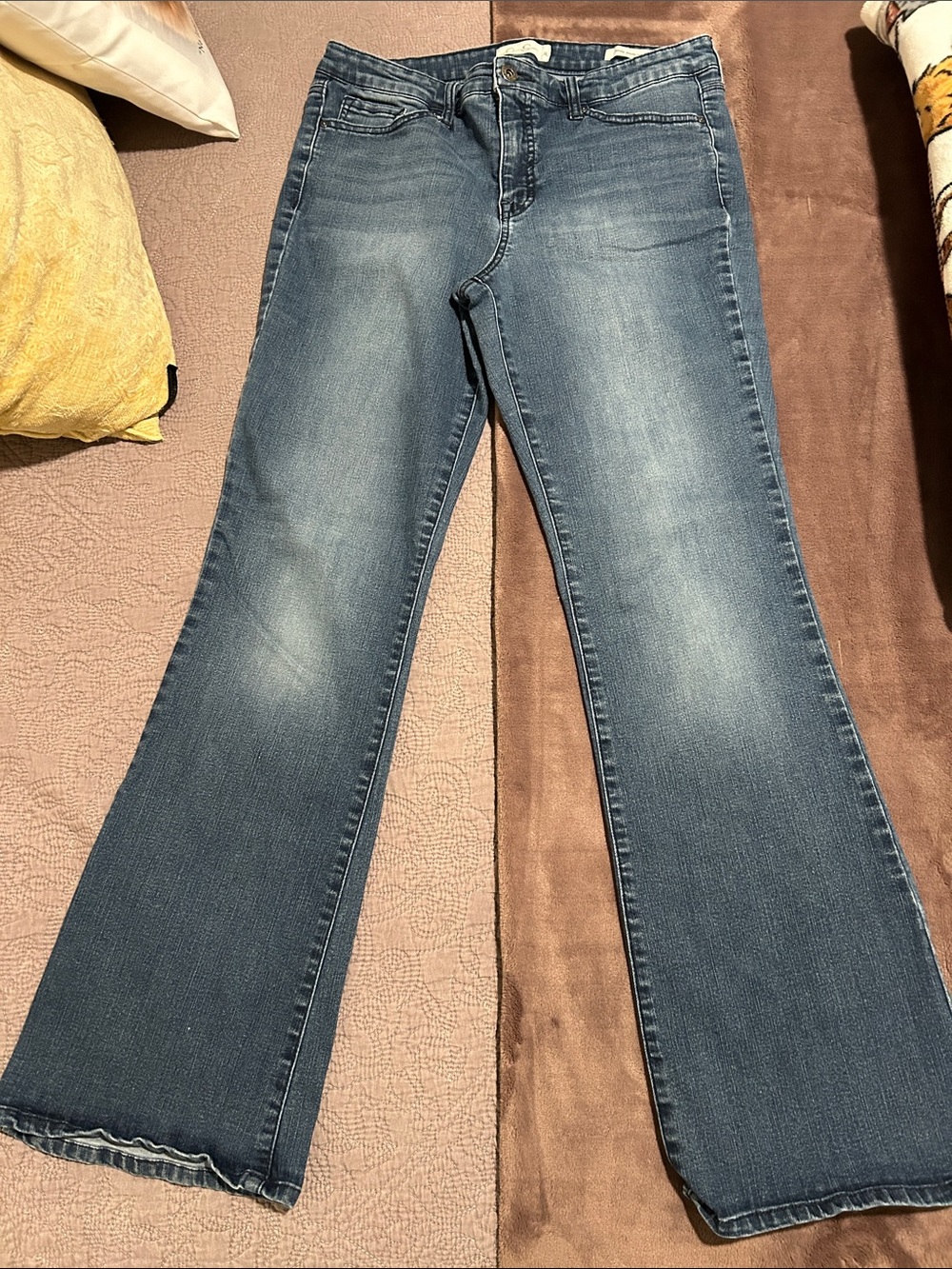 Jessica Simpson Truly Yours Bootcut Jeans 10/30